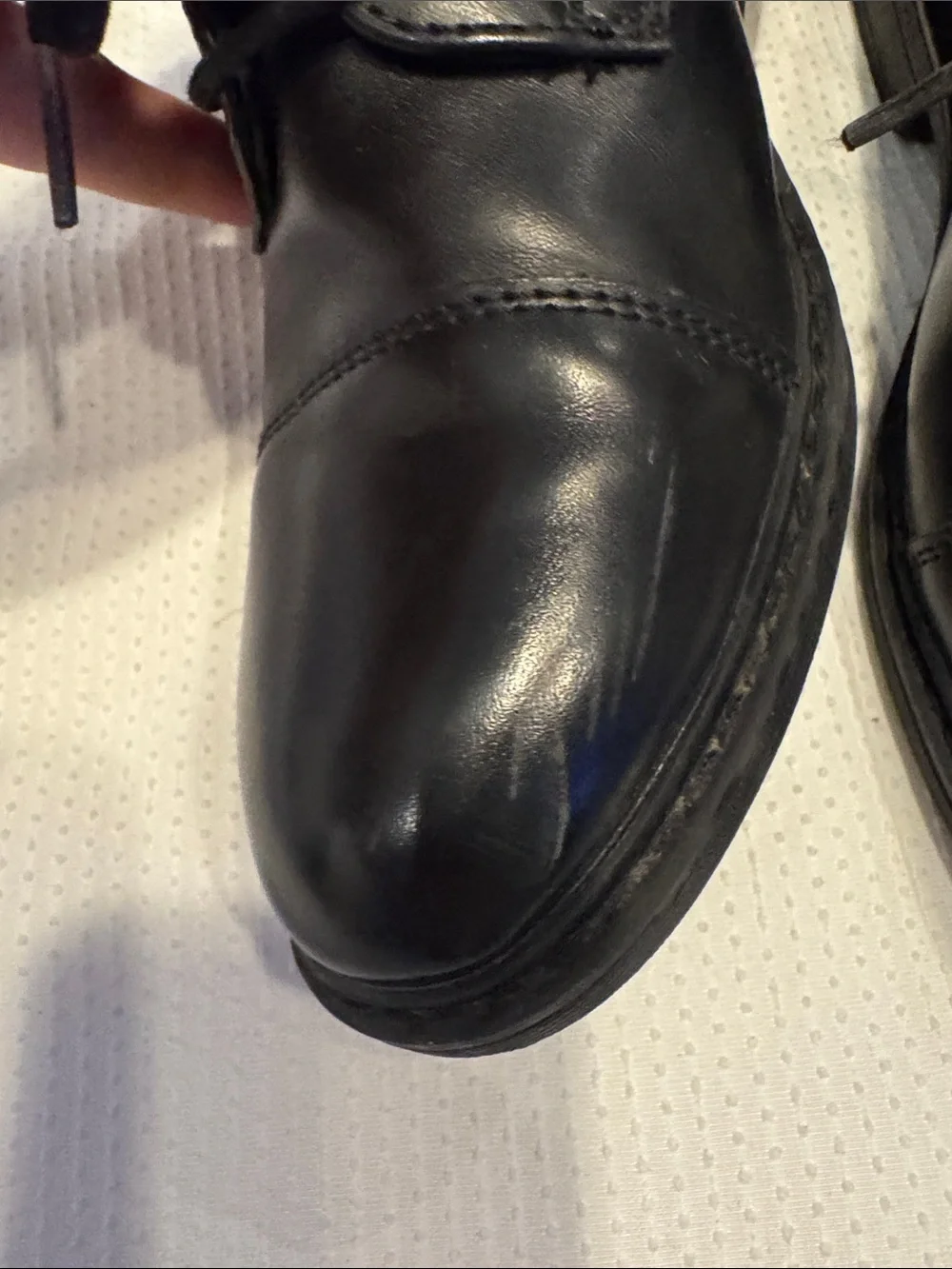 Men's Black Leather Cap-Toe Dress Shoes